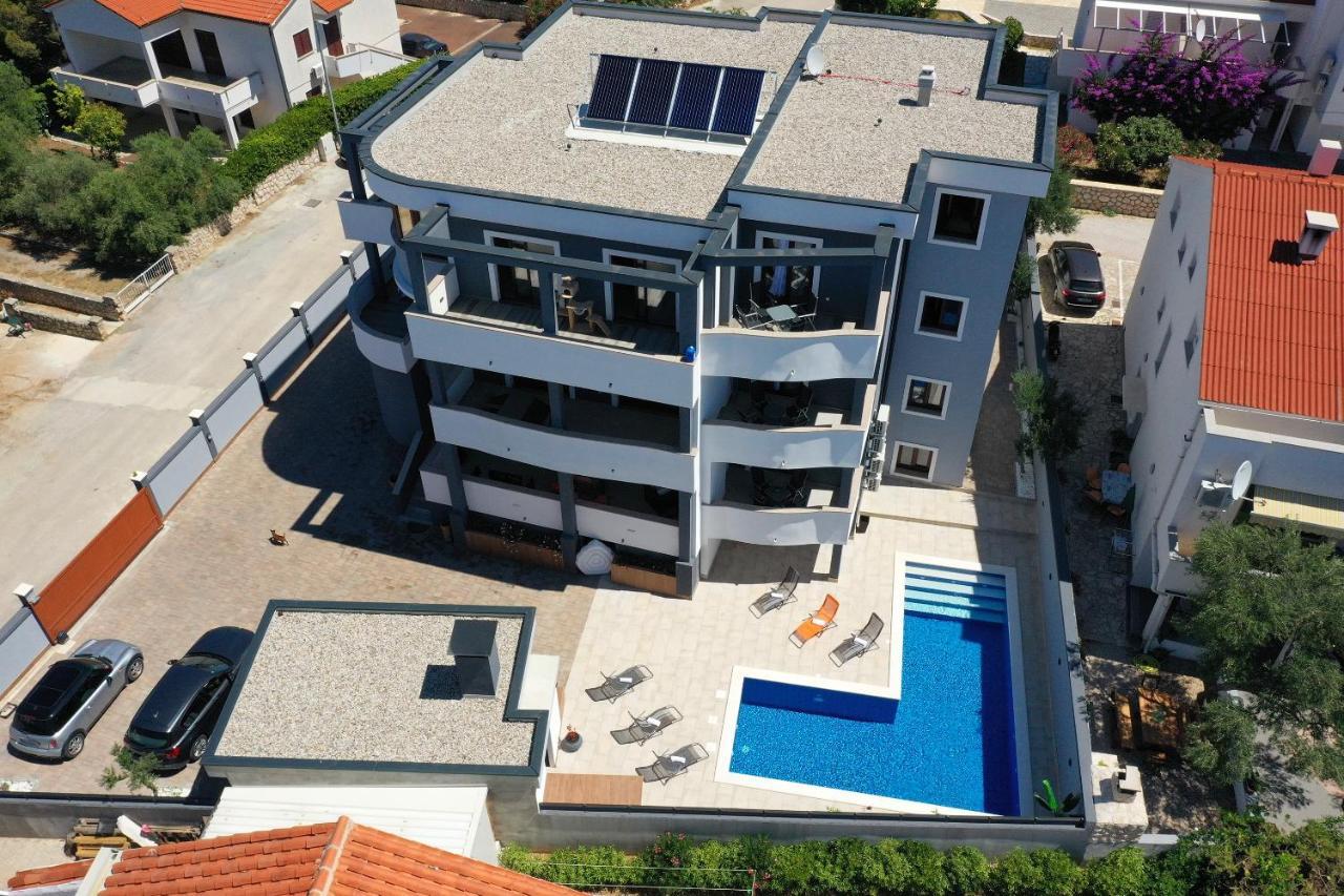 Villa Mariella Novalja Exteriör bild