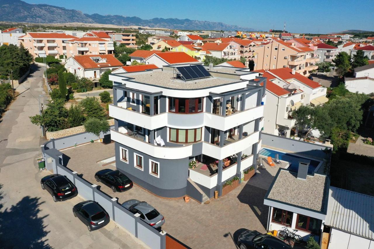 Villa Mariella Novalja Exteriör bild