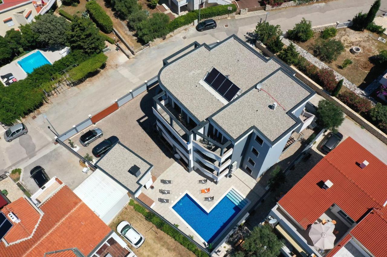 Villa Mariella Novalja Exteriör bild